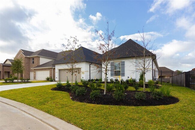 Building Photo - 50 Canopy Green Dr