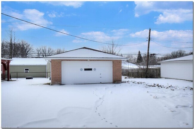 Foto del edificio - 14608 Wheeler Rd