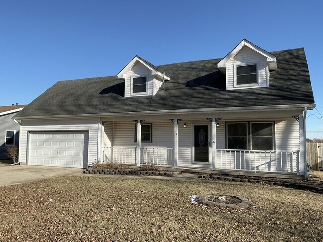 Building Photo - 132 Bush Dr