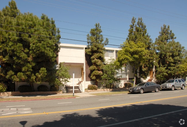 Primary Photo - 2803 Arizona Ave