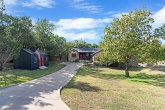 Building Photo - 14913 Longbranch Dr