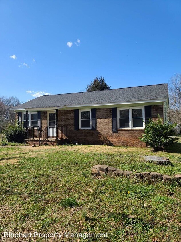 Building Photo - 3 br, 1 bath House - 105 Zion Church Road