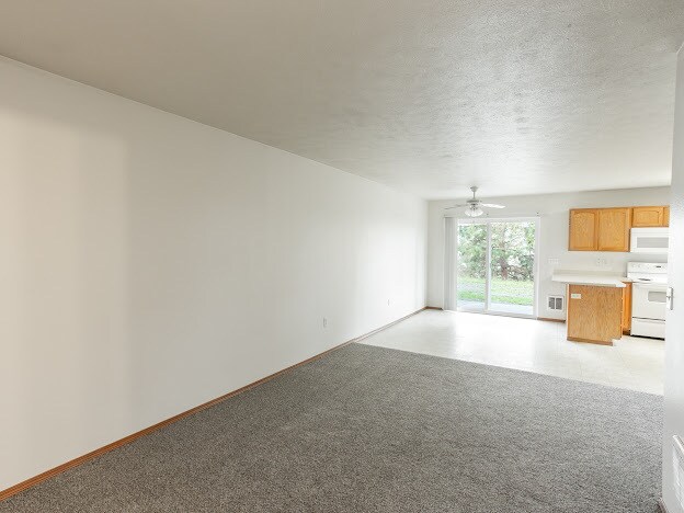 Foto del edificio - 1609 E Hartson Ave