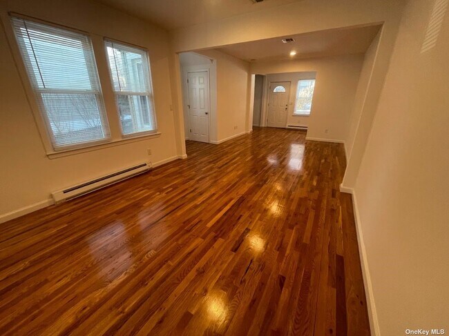 Foto del edificio - 52 Hillside Ave.