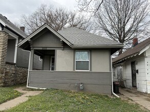 Building Photo - 2512 N 12 St