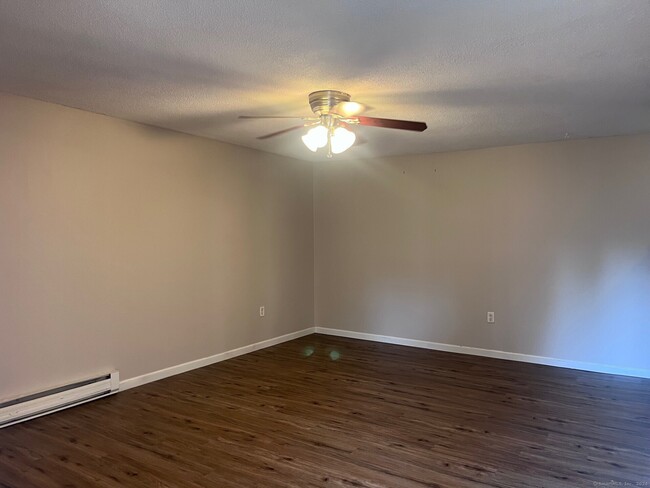 Building Photo - 280 Burgundy Hill Ln