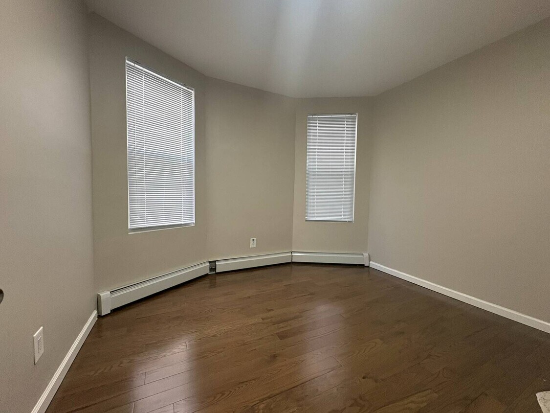 Foto del edificio - 1765 W 9th St