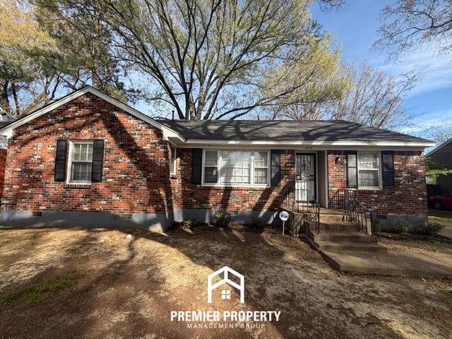 Photo - 1744 Myrna Ln House