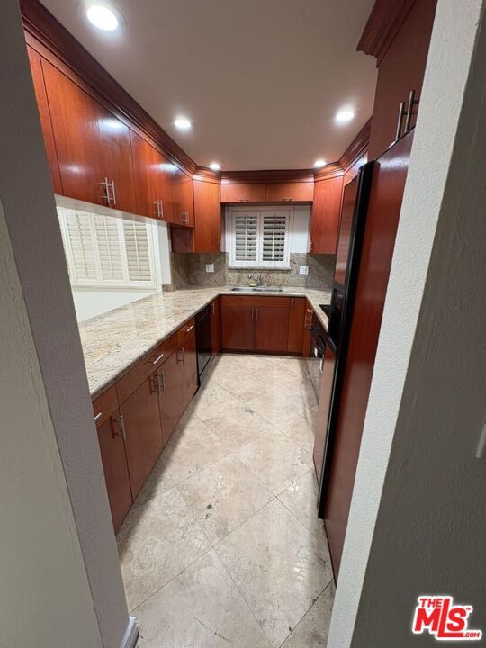 Foto del edificio - 8909 Burton Way