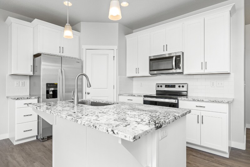 Primary Photo - 3958 W Harmony Dr