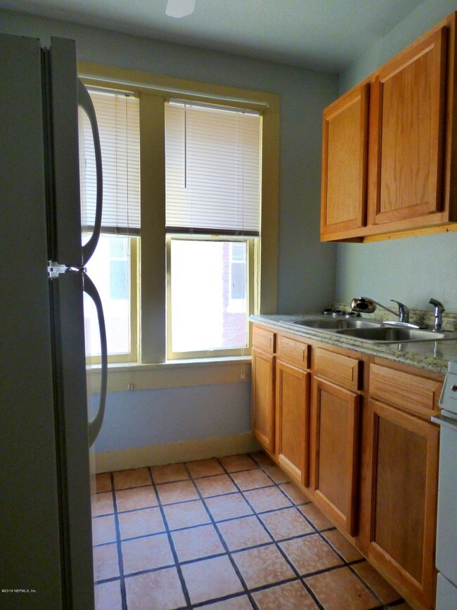 Foto del edificio - 1629 N Liberty St