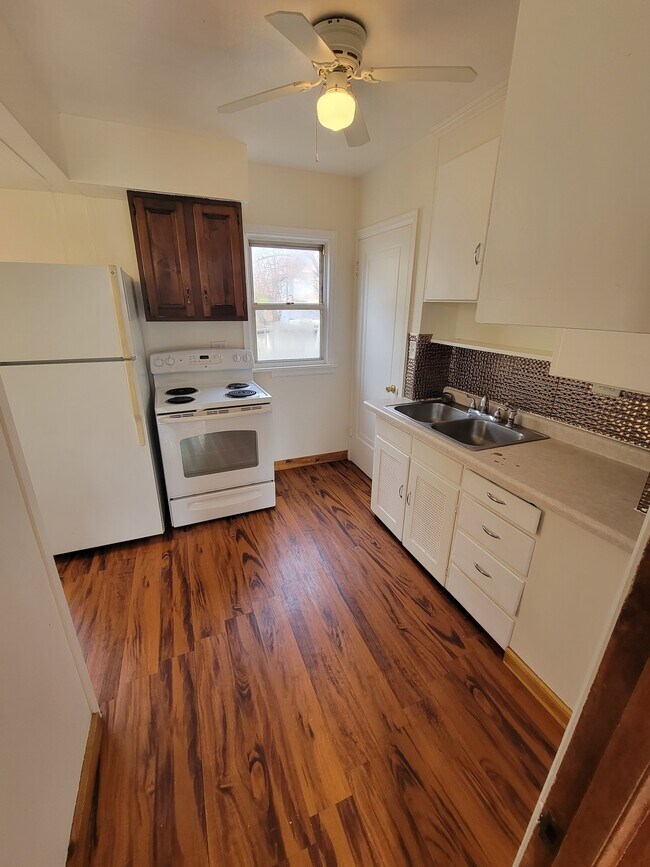 Foto del edificio - 525 Pleasant St