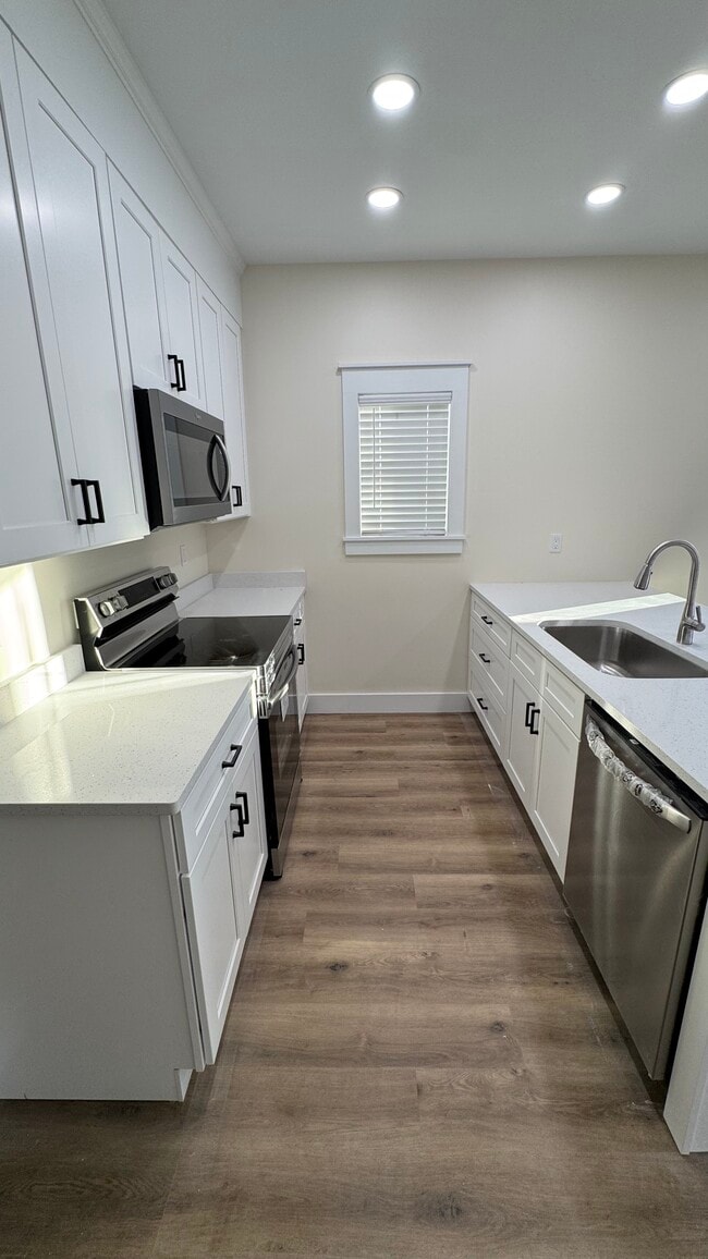 Foto del edificio - 1322 Fairland Ave