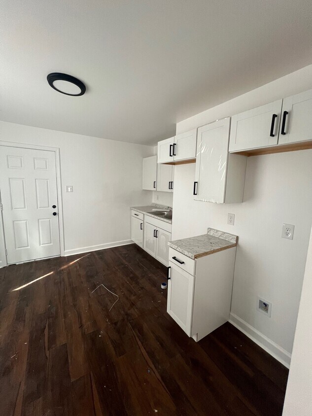 Foto del edificio - 5293 Airview Rd