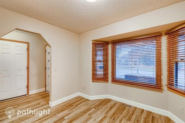 Building Photo - 5233 Xenia Ave N, Crystal, MN, 55429