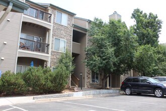 Building Photo - 7429 S Alkire St
