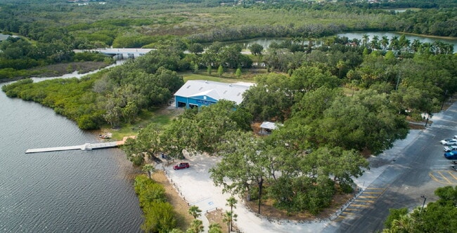 Foto del edificio - 13413 Sunset Sapphire Ct