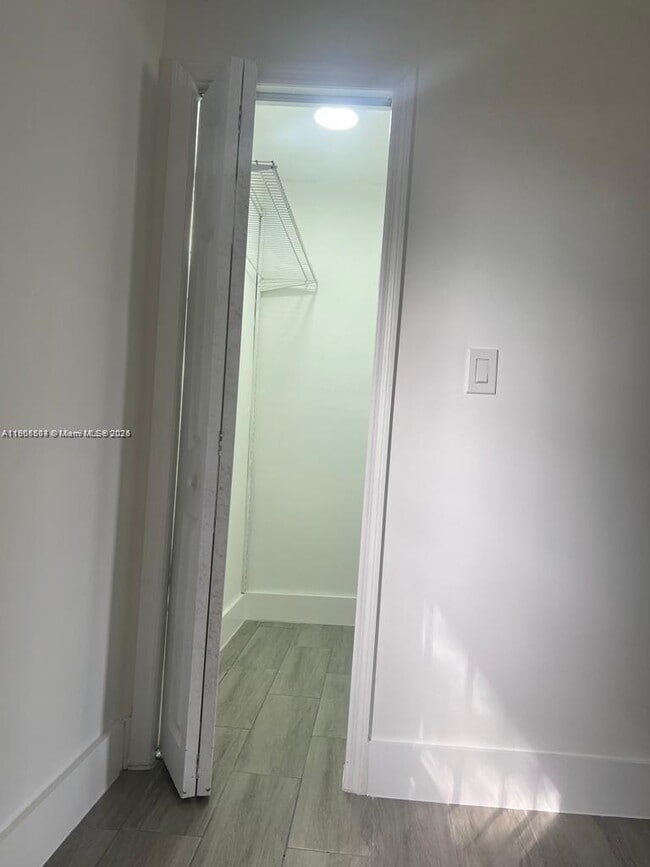 Foto del edificio - 1934 NW 92nd St