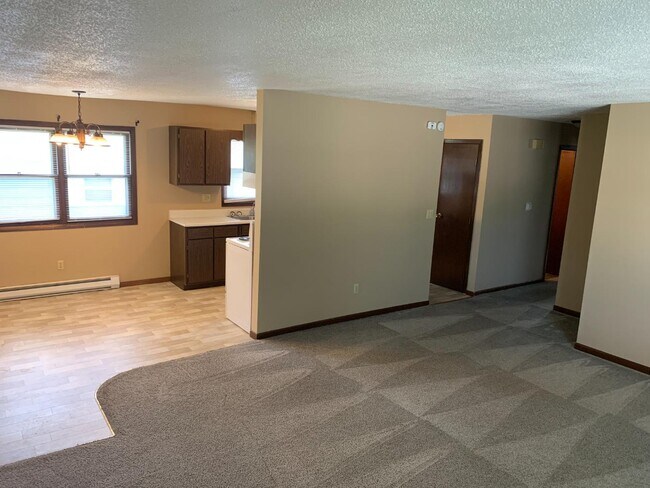Foto del edificio - 3104-3106 S Marion Rd