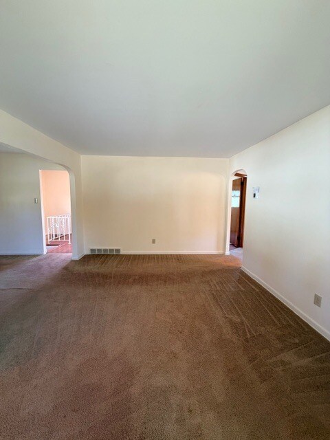 Foto del edificio - 115 Longview Dr