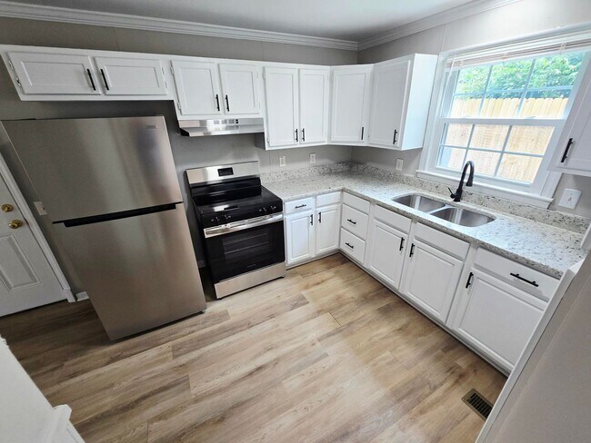 Foto del edificio - 728 Tucker St