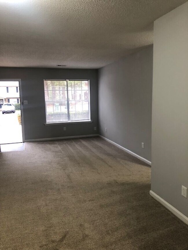 Foto del edificio - 113/115 Rainbow Court