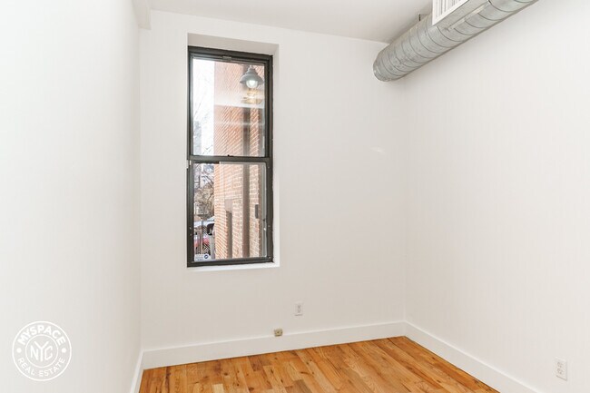 Building Photo - 393 Greene Ave