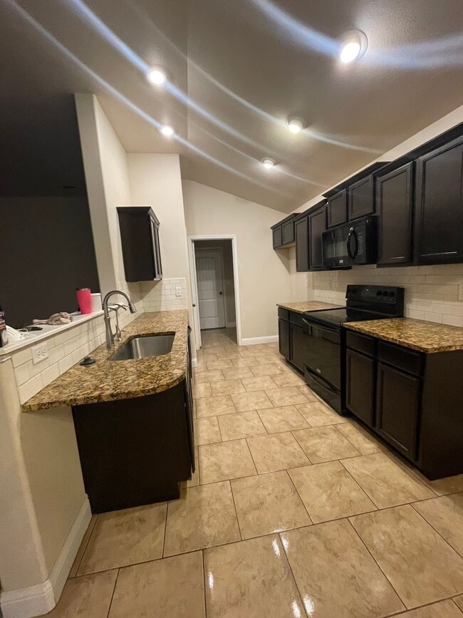 Foto del edificio - 3 Bedroom 2 bath home!