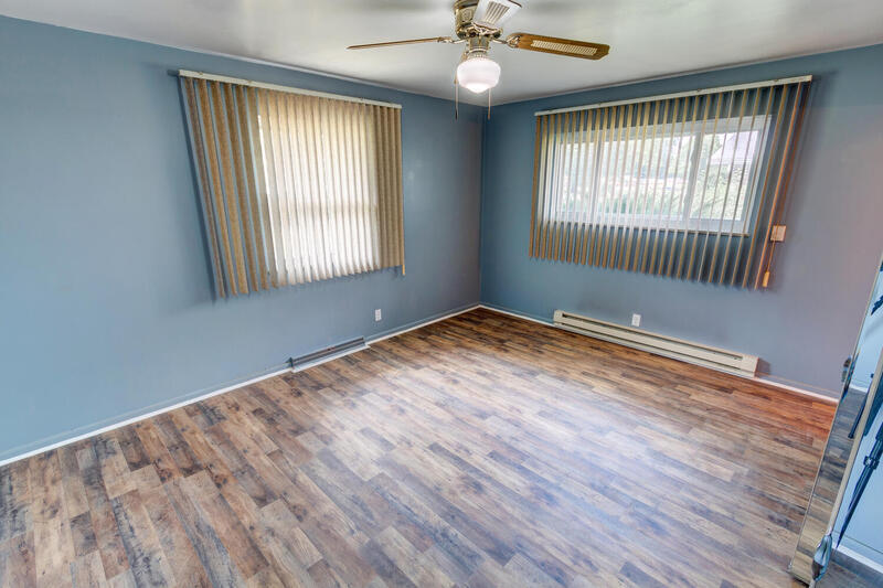Primary Photo - 5210 Thornleigh Dr