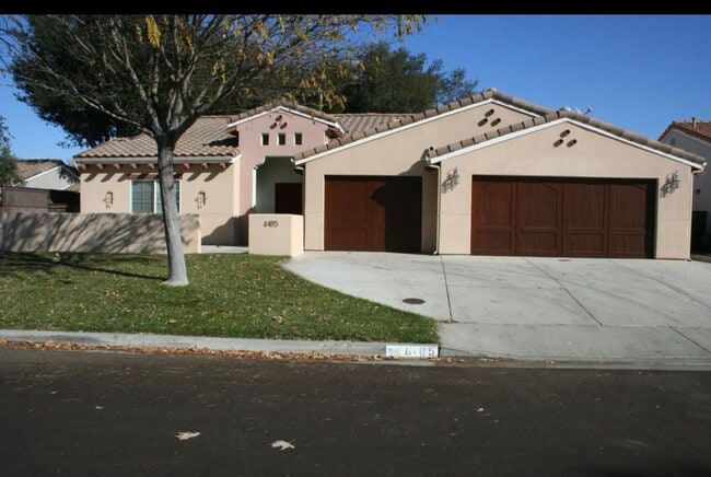 Building Photo - Beautiful 4 Bedroom 3 Bathroom House Atascadero