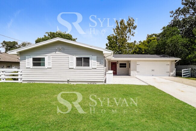 Foto del edificio - Spacious, Modern Home-style Living.