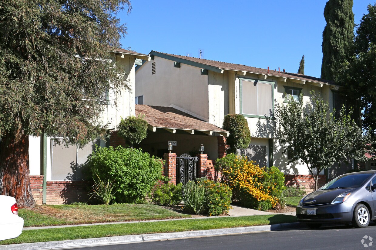 Building Photo - Casa Glenn Apartments