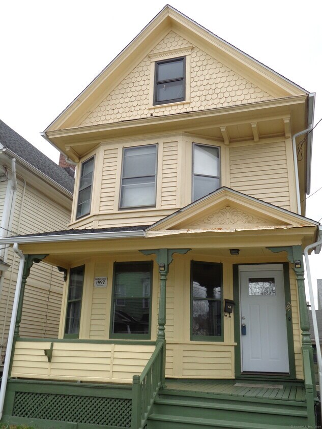 Foto principal - 202 Cottage St