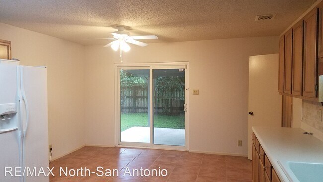 Foto del edificio - 3 br, 2 bath House - 11303 Malapai Park
