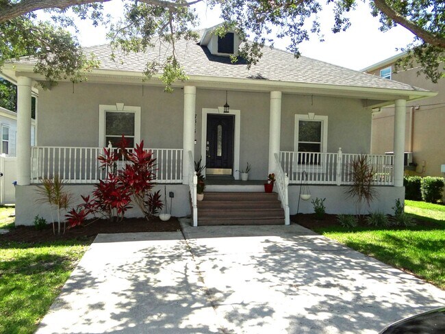 Foto del edificio - Charming 3/2 home in Port Tampa