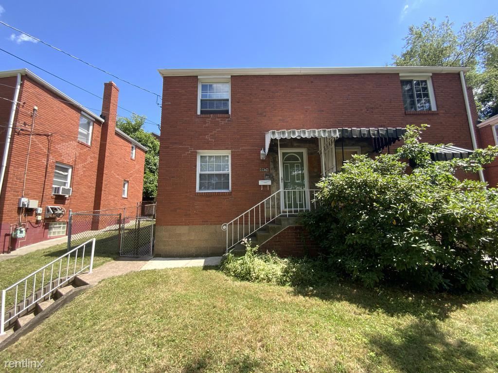 Primary Photo - 2 br, 1 bath Townhome - 4434 Coleridge St
