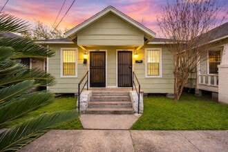 Building Photo - 1 Nettleton St