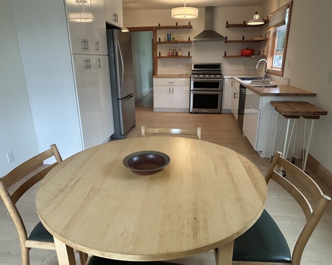Dining and kitchen - 1337 Hearst Ave