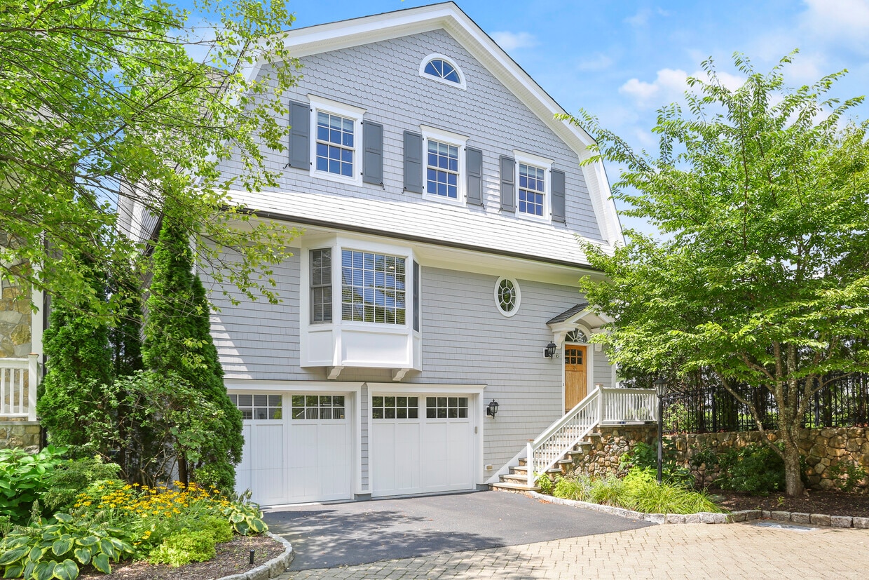 6 Maple St, New Canaan, CT 06840 Townhome Rentals in New Canaan CT