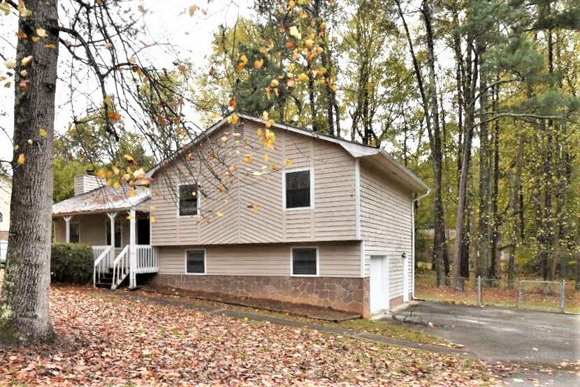 2651 Whitehaven Dr SW House Rental in Marietta, GA