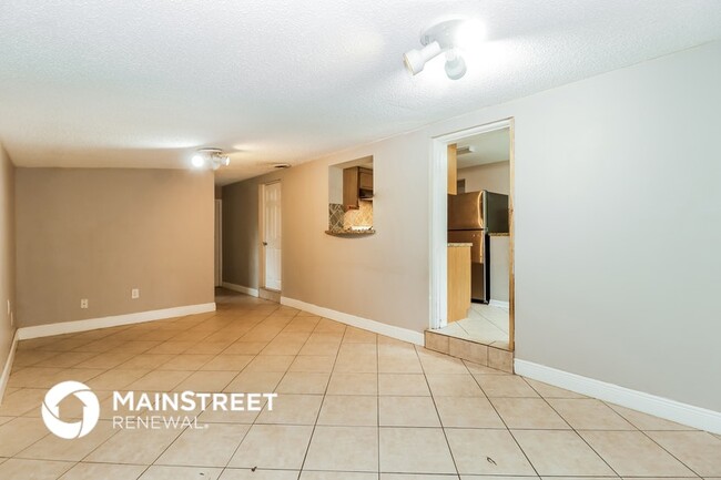 Building Photo - 2326 E 111th Ave