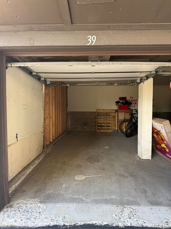 Building Photo - Bigwood Condo – 1 Bedroom + Loft, 2 Bath | 12-Month Lease | Mammoth Lakes