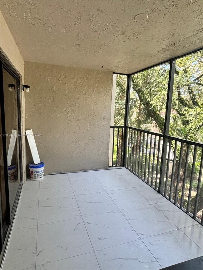 601 Ives Dairy Rd Unit 3048, Miami, FL 33179 Condo for Rent in Miami