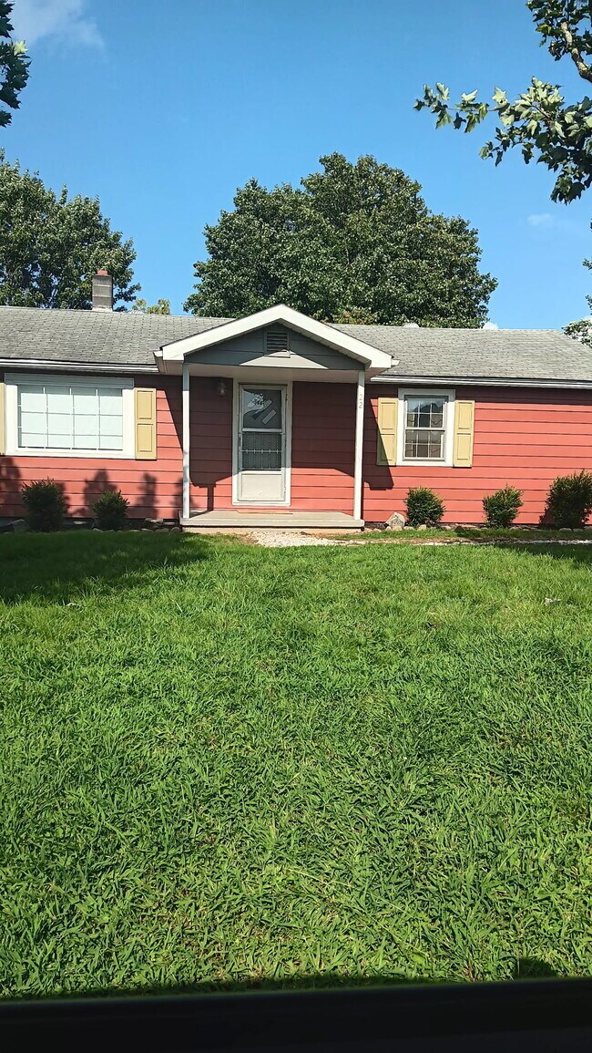 Foto del edificio - 22 Redbud Ln