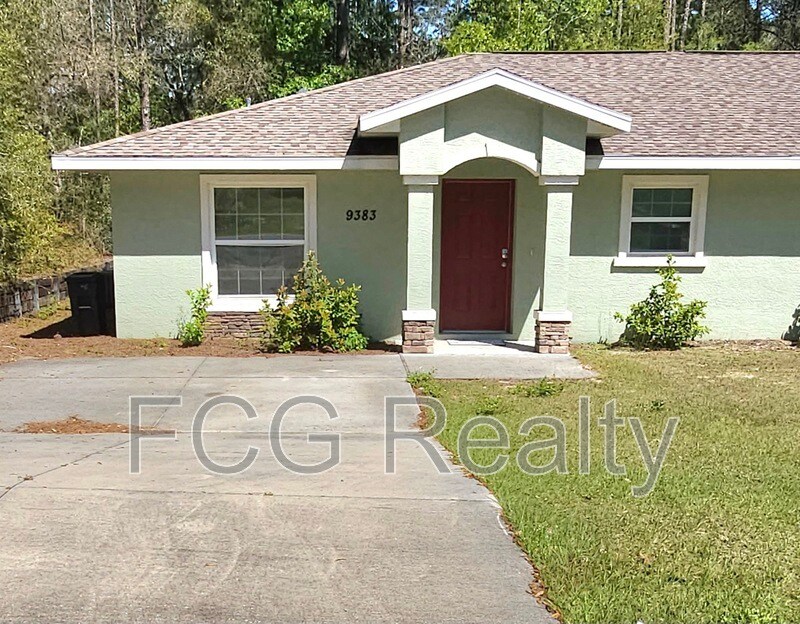 9383 N Peachtree Way, Citrus Springs, FL 34434 Townhome Rentals in Citrus Springs FL
