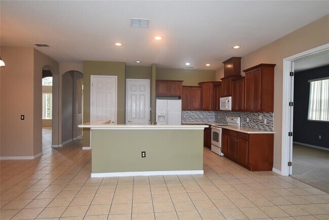 Building Photo - 1690 Swallowtail Ln