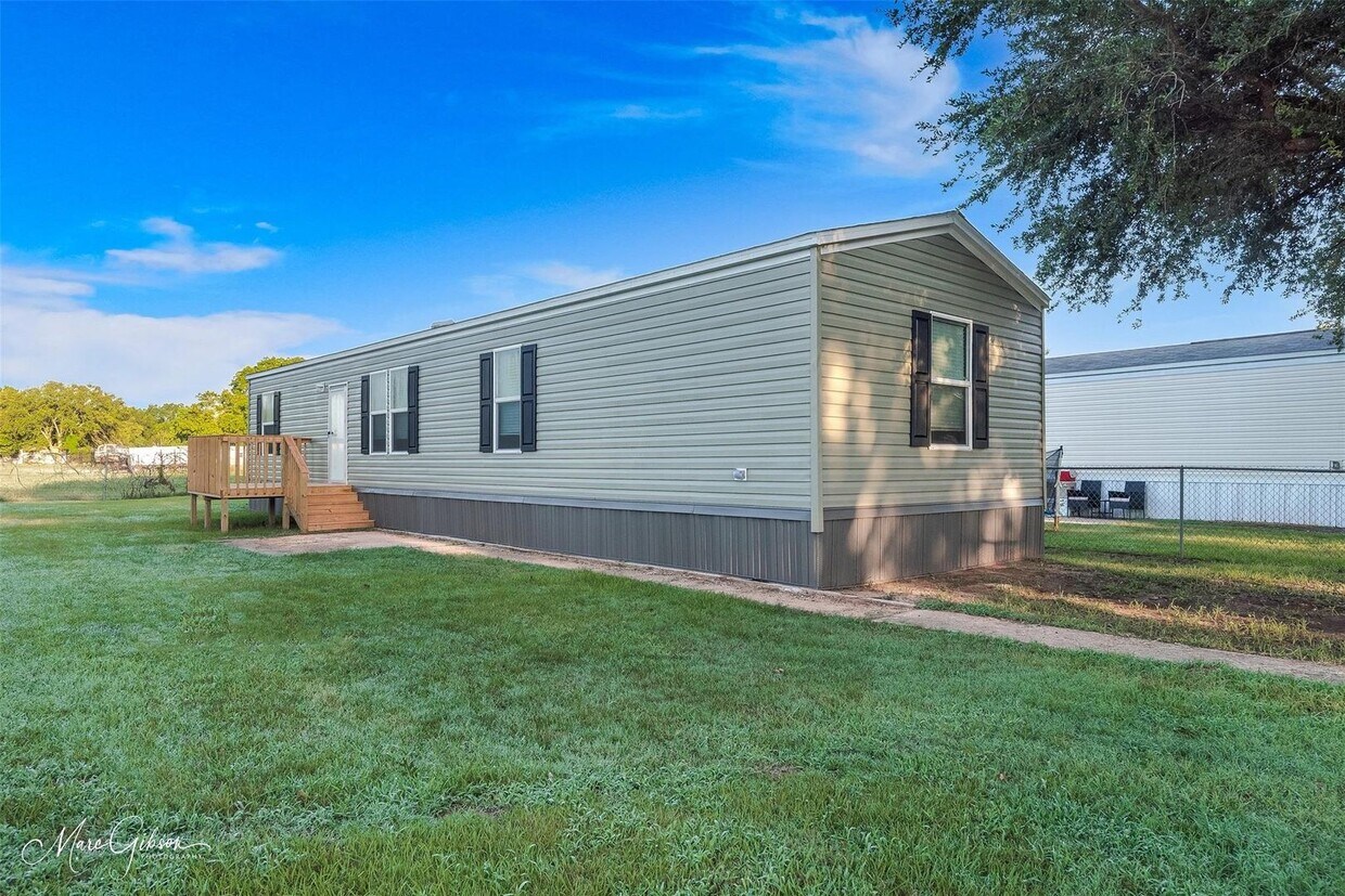 Primary Photo - South Bossier Rental
