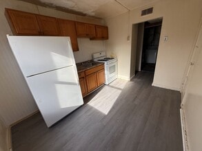 Building Photo - 339 Hemlock Dr