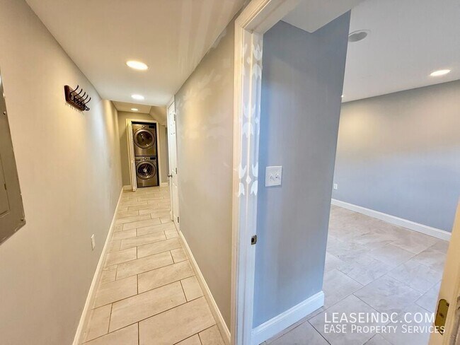 Foto del edificio - 55 Quincy Pl NW