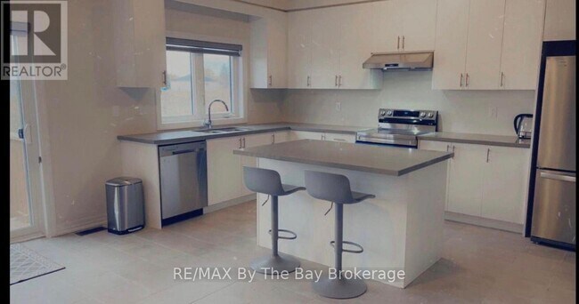 Photo du bâtiment - 239 Warden St